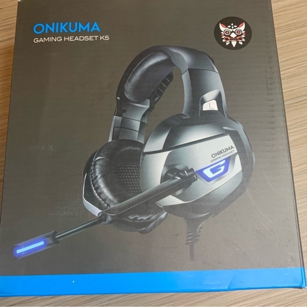ONIKUMA K5 Gaming Headset w/ Mic  Black & Silver  Box & Manual Included